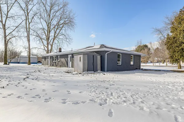 $229,500 | 12081 Highway 15, North Manchester, IN 46962