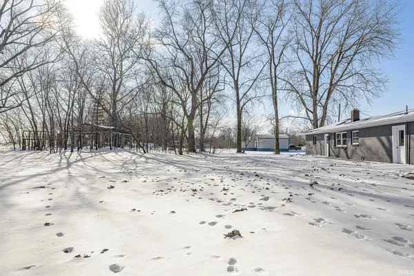 $229,500 | 12081 Highway 15, North Manchester, IN 46962