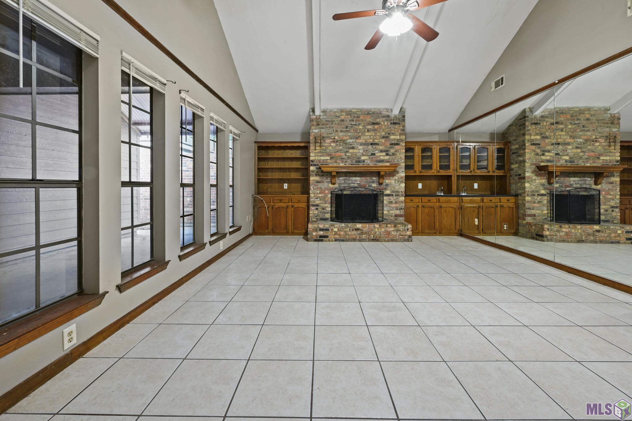 1817 Stonegate Court Baton Rouge, LA 70815 - Photo 2 of 13 Gallery Image 2