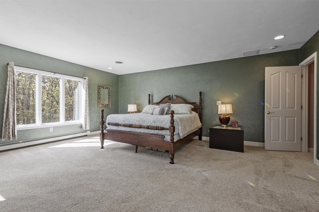 118 Willis Road Gardner, MA 01440 - Photo 17 of 42