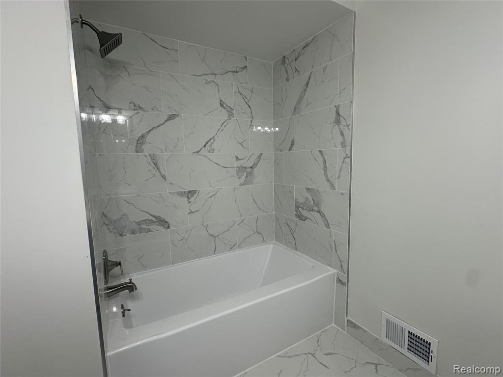 25274 Middlebelt Road Farmington Hills, MI 48336 - Photo 28 of 44