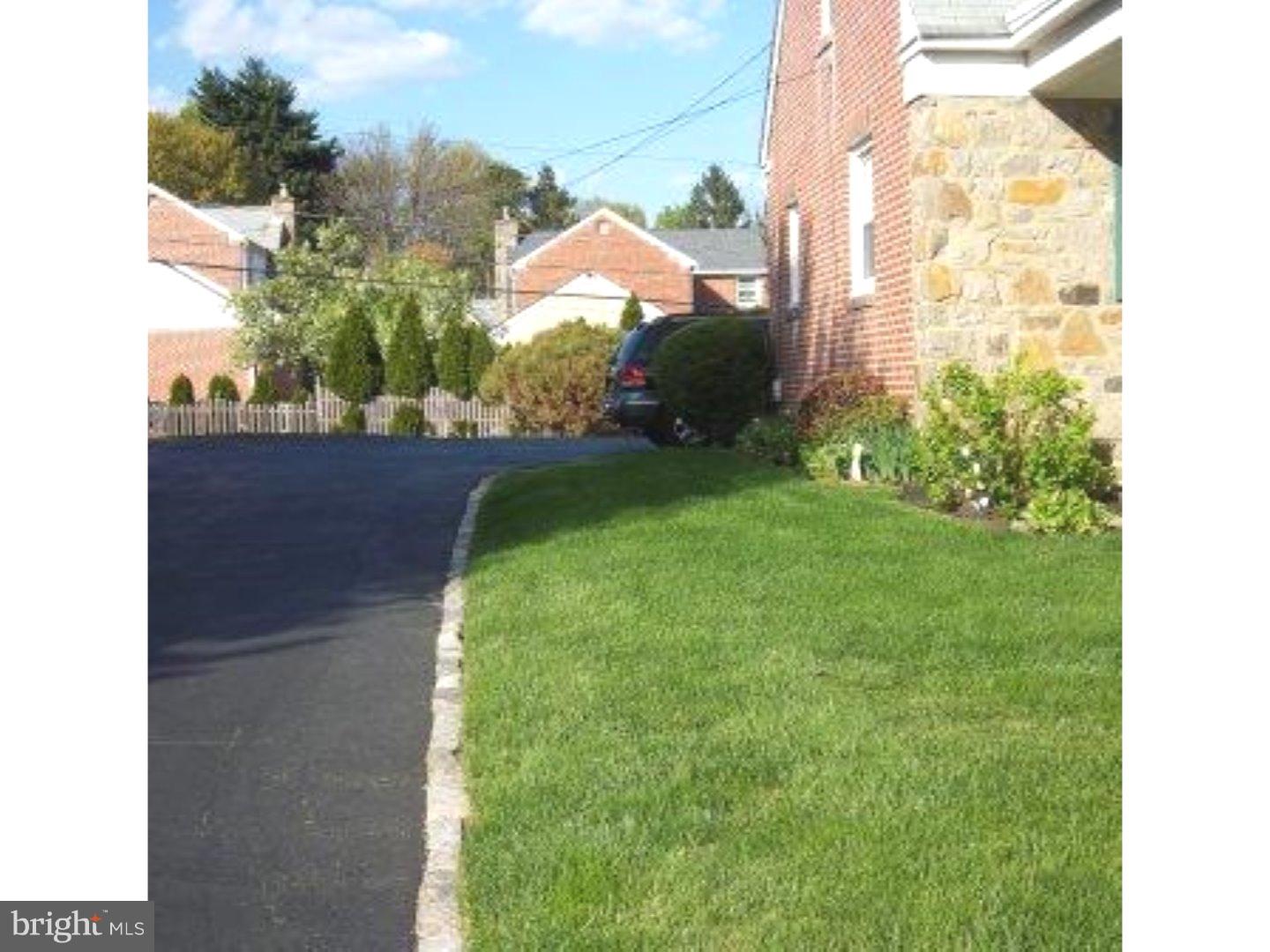 953 Providence Road Springfield, PA 19064 - Photo 3 of 24 Driveway