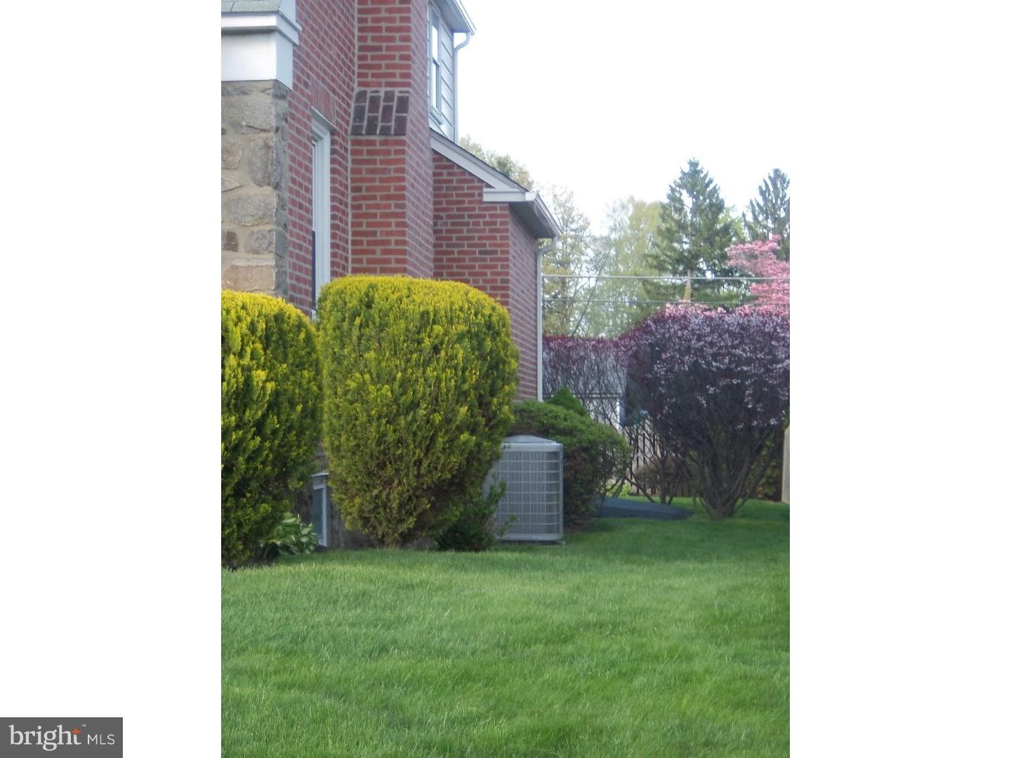 953 Providence Road Springfield, PA 19064 - Photo 4 of 24 Exterior Side
