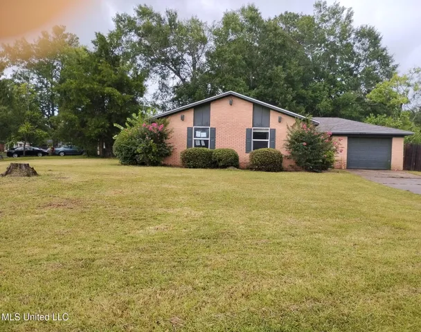 $169,900 | 2104 Victoria Drive, Gautier, MS 39553