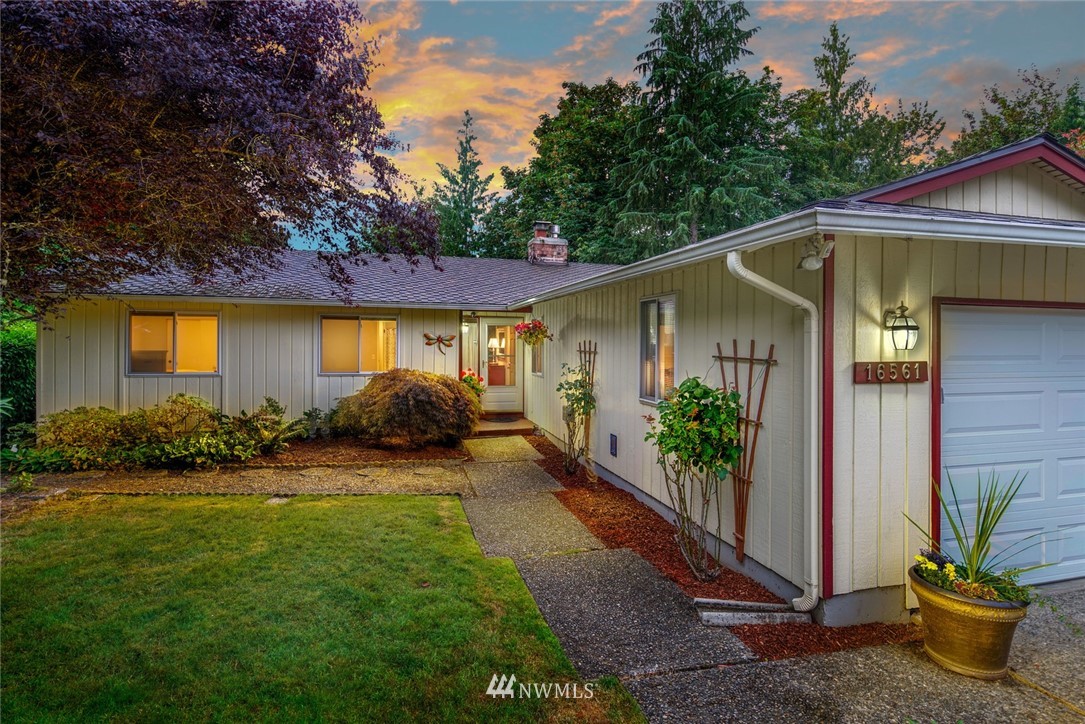16561 162nd Place Southeast Renton, WA 98058 - Photo 1 of 23 Gallery Image 1