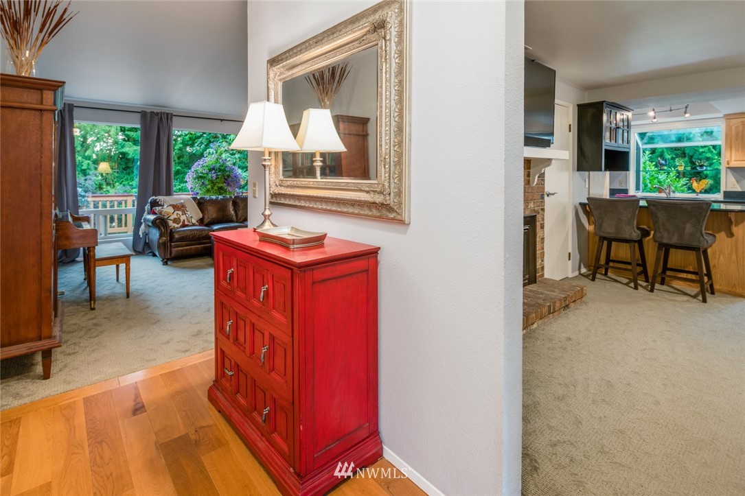 16561 162nd Place Southeast Renton, WA 98058 - Photo 2 of 23 Gallery Image 2