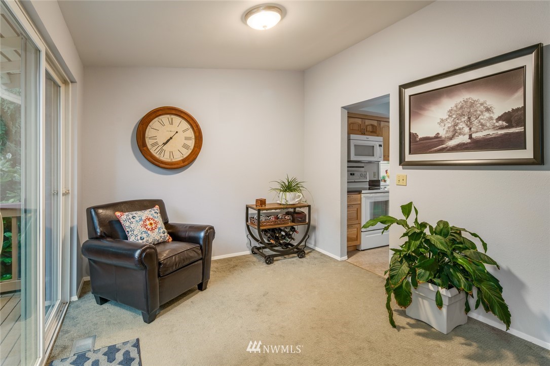 16561 162nd Place Southeast Renton, WA 98058 - Photo 8 of 23 Gallery Image 8