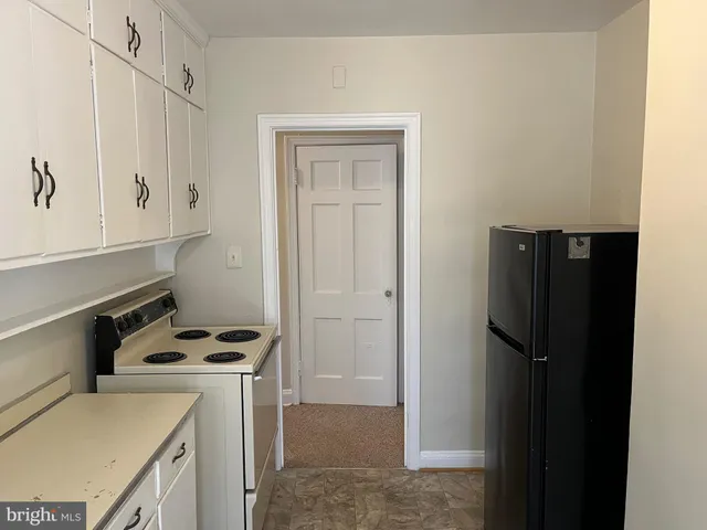 $1,400 | 8009 Garland Avenue, Unit 2, Takoma Park, MD 20912