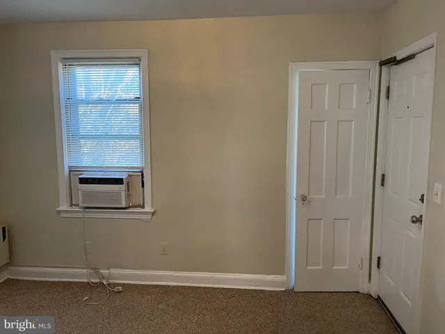 $1,400 | 8009 Garland Avenue, Unit 2, Takoma Park, MD 20912