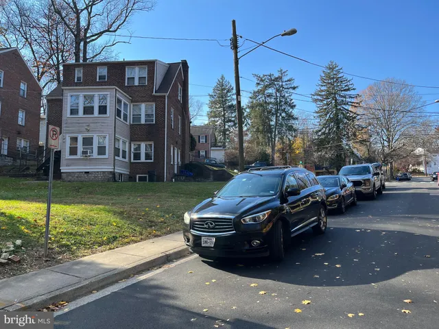 $1,400 | 8009 Garland Avenue, Unit 2, Takoma Park, MD 20912