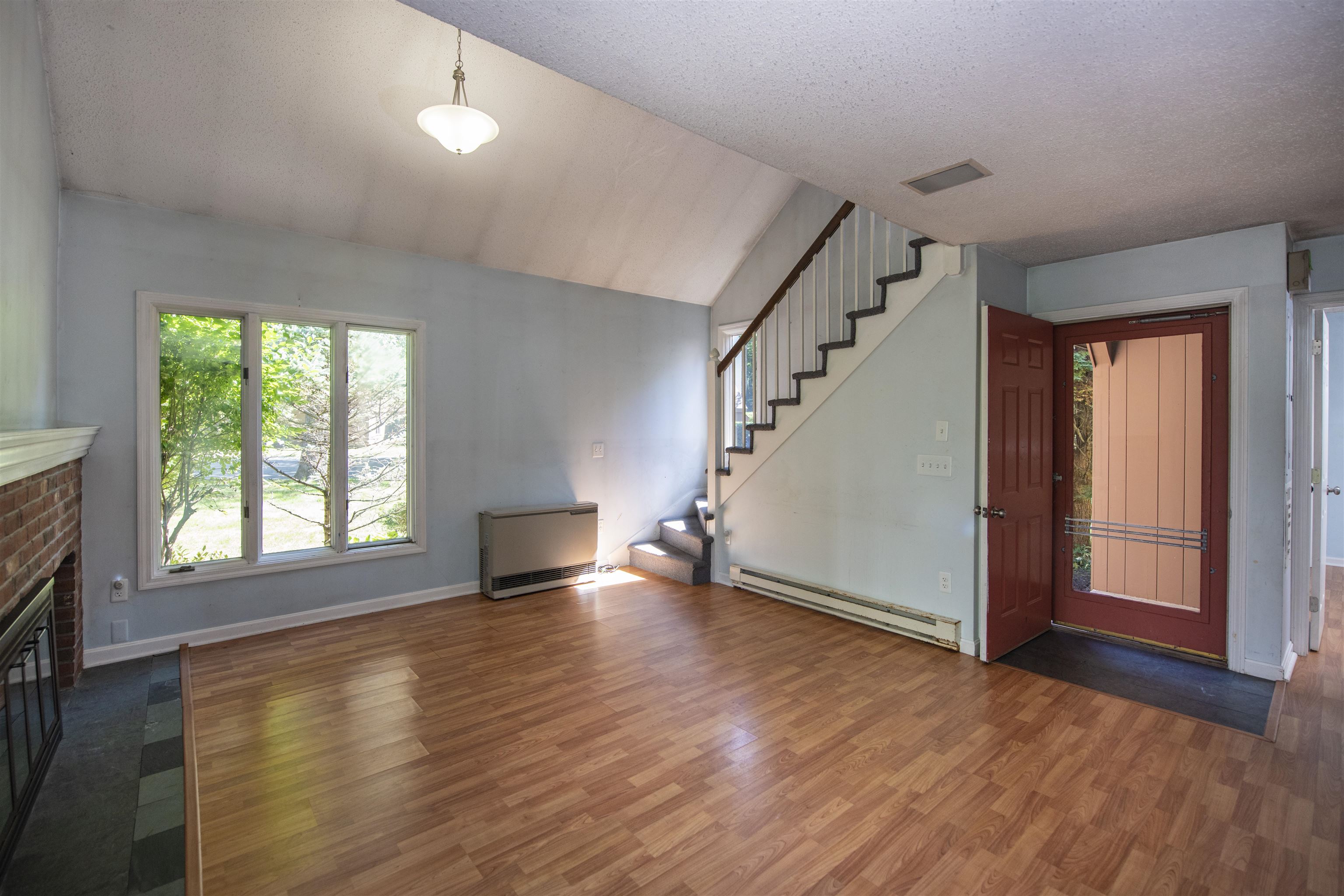 807 Murphys Road, Unit 4A Hartford, VT 05059 - Photo 8 of 24 Gallery Image 8