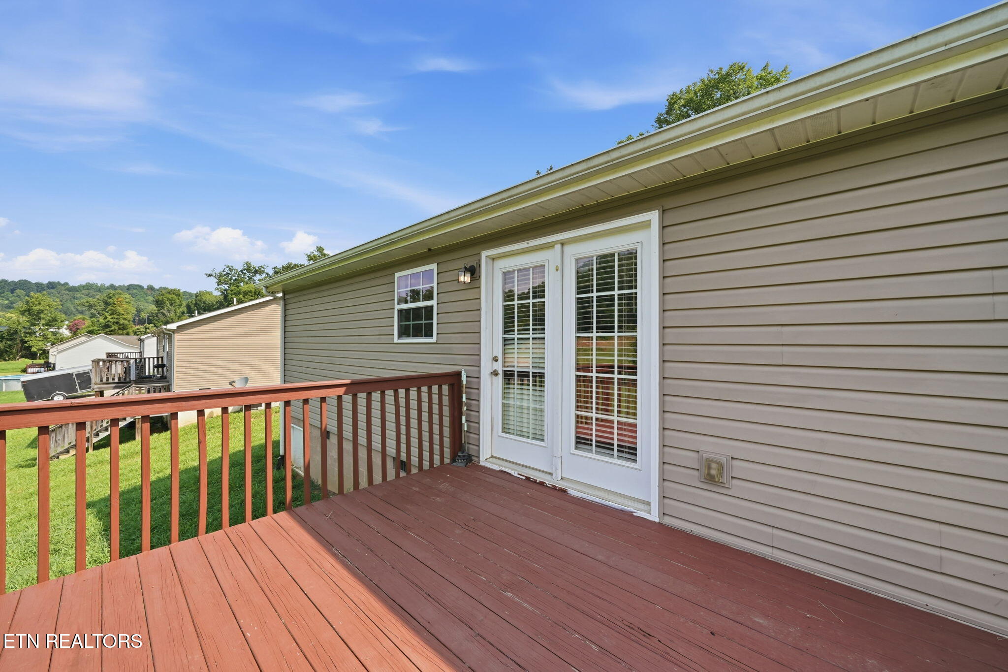 137 Raccoon Valley Road Maynardville, TN 37807 - Photo 19 of 22 Back Deck 2