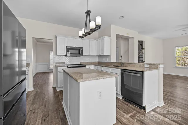 $550,000 | 2426 Tory Oak Place, Matthews, NC 28105