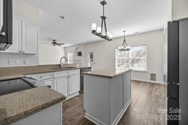 $535,000 | 2426 Tory Oak Place, Matthews, NC 28105