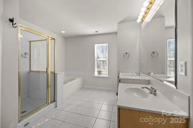 $550,000 | 2426 Tory Oak Place, Matthews, NC 28105