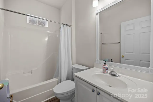 $550,000 | 2426 Tory Oak Place, Matthews, NC 28105