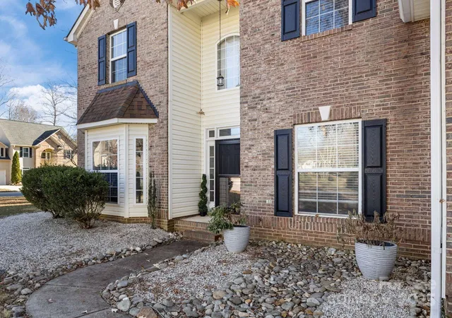 $550,000 | 2426 Tory Oak Place, Matthews, NC 28105
