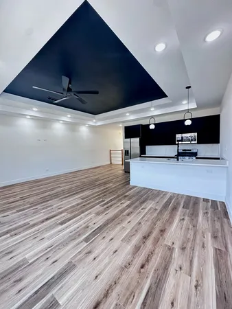 $2,700 | 6538 South Rhodes Avenue, Unit 3, Chicago, IL 60637