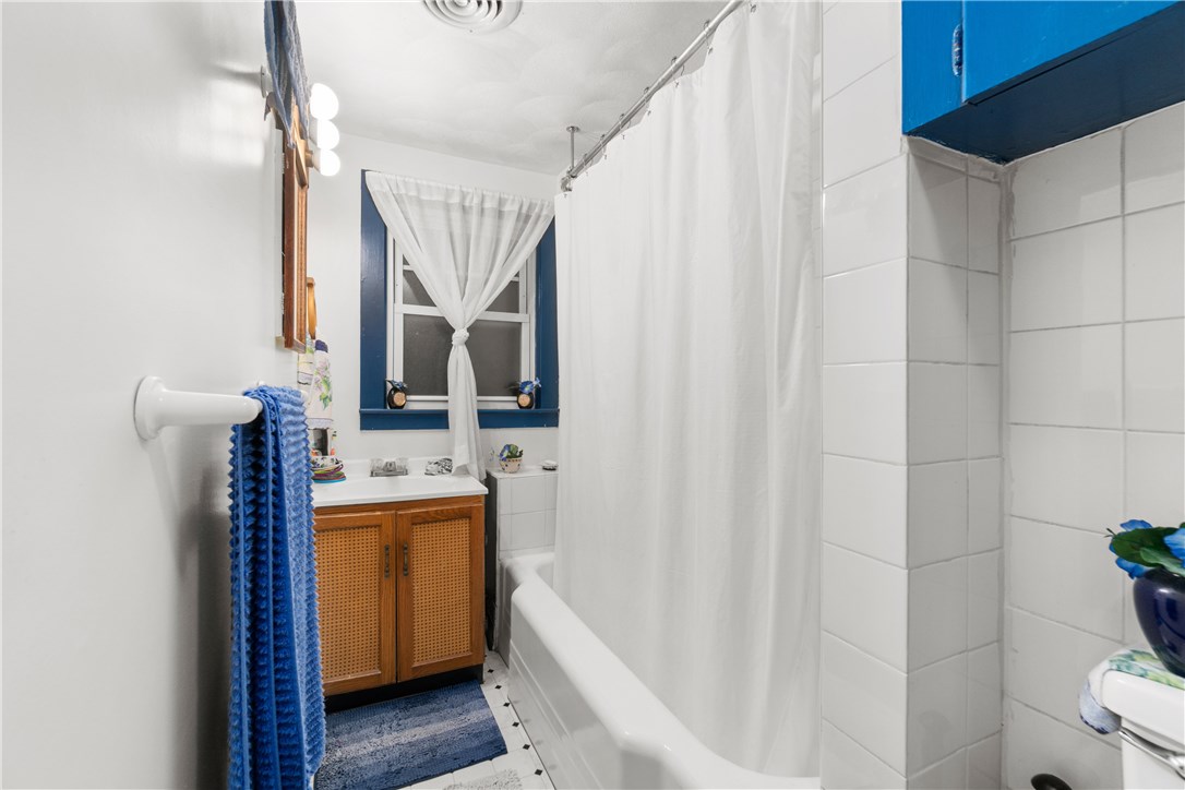 422 Waterman Hill Road Coventry, RI 02827 - Photo 30 of 39 Cottage full bathroom