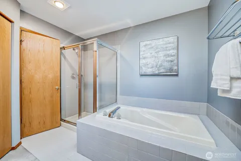 $1,350,000 | 7924 129th Place Southeast, Newcastle, WA 98056