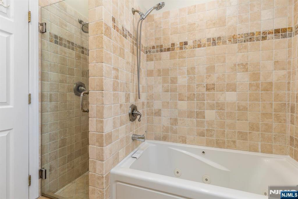 57 Hobart Avenue Rutherford, NJ 07070 - Photo 23 of 36 Gallery Image 23