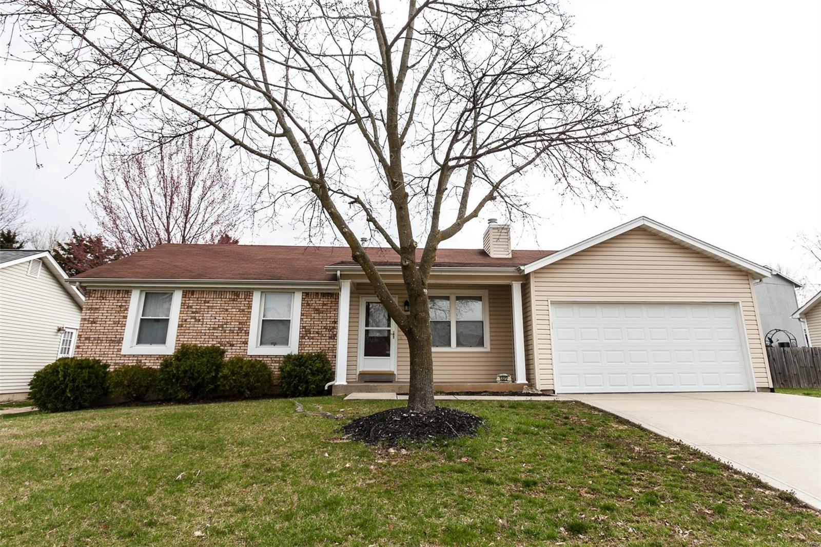1322 Whispering Ridge Lane St. Peters, MO 63376 - Photo 3 of 40