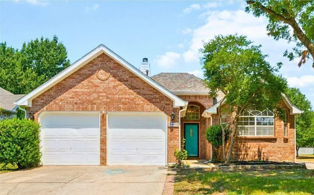 $2,500 | 7465 Buckskin Court, Fort Worth, TX 76137
