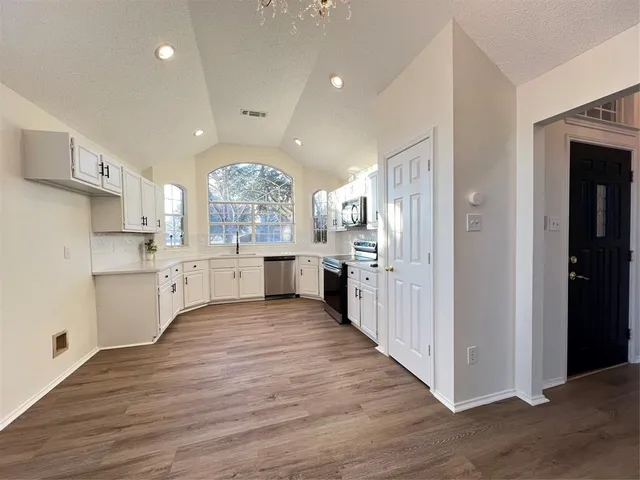 $2,500 | 7465 Buckskin Court, Fort Worth, TX 76137