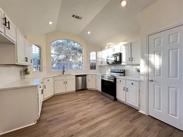 $2,500 | 7465 Buckskin Court, Fort Worth, TX 76137