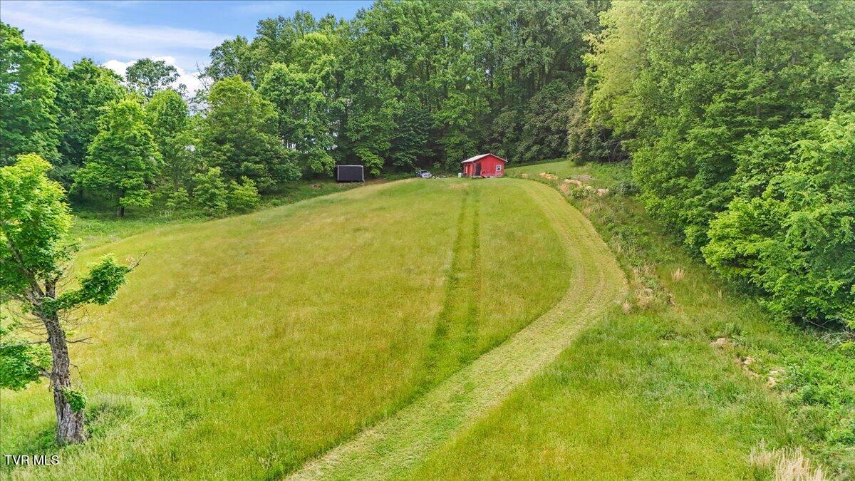 23208 Clayman Valley Road, Unit 2 Bristol, VA 24202 - Photo 4 of 20 12-DJI_20260514181904_0453_D