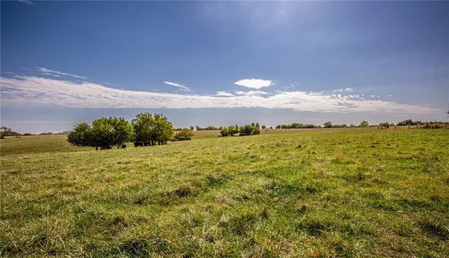 $1,500,000 | 311-th Switzer Road, Louisburg, KS 66053