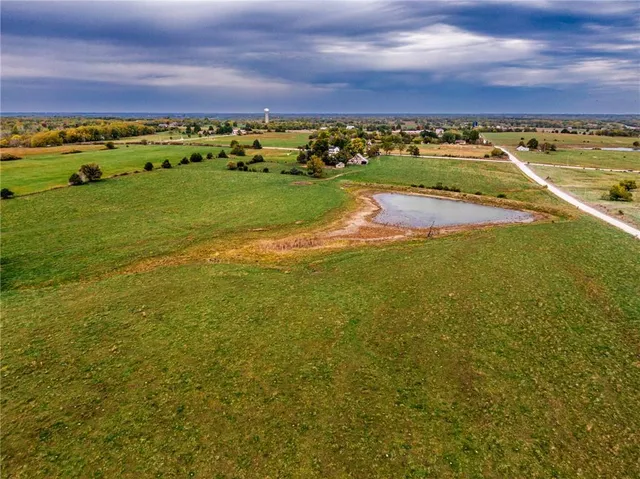 $1,500,000 | 311-th Switzer Road, Louisburg, KS 66053