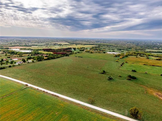 $1,500,000 | 311-th Switzer Road, Louisburg, KS 66053