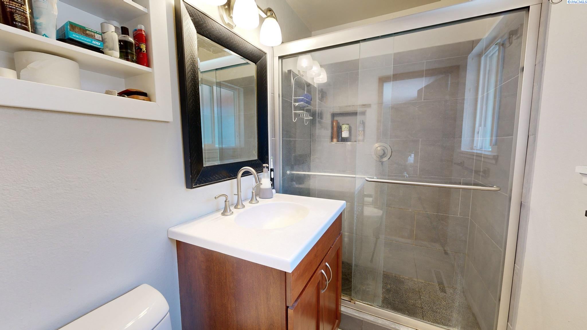 733 Southeast Ridgeview Street Pullman, WA 99163 - Photo 15 of 20 Gallery Image 15