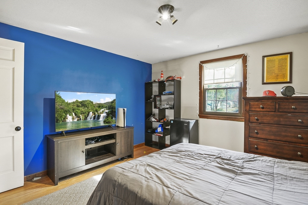 100 Ridgecrest Drive Westfield, MA 01085 - Photo 23 of 32