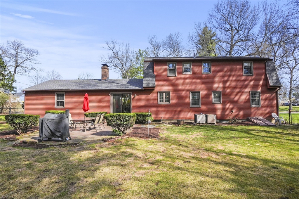 100 Ridgecrest Drive Westfield, MA 01085 - Photo 27 of 32