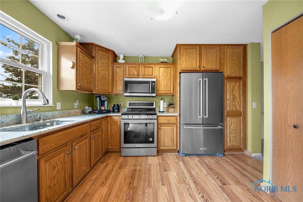 7321 Starcrest Road Perrysburg, OH 43551 - Photo 11 of 27 Gallery Image 11