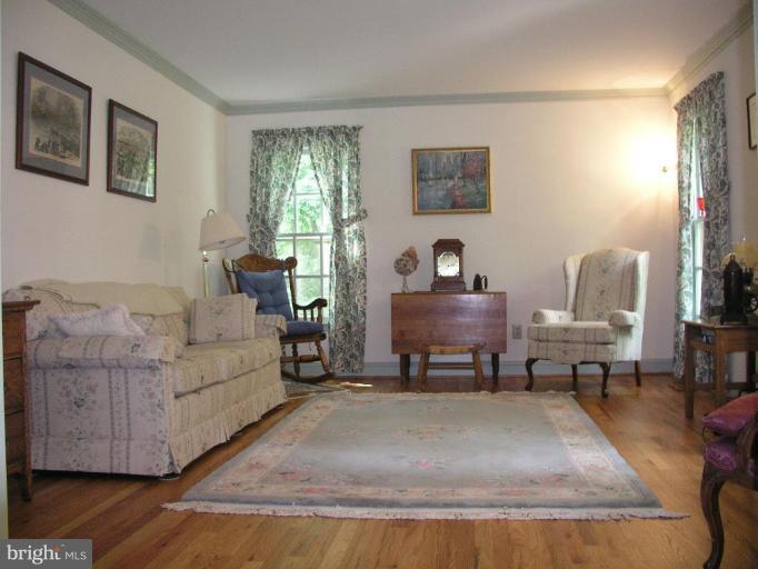 12432 Richards Ride King George, VA 22485 - Photo 6 of 30 Living Room