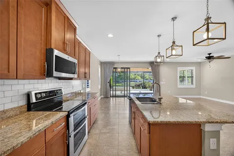 $695,000 | 1048 Bradberry Drive, Nokomis, FL 34275