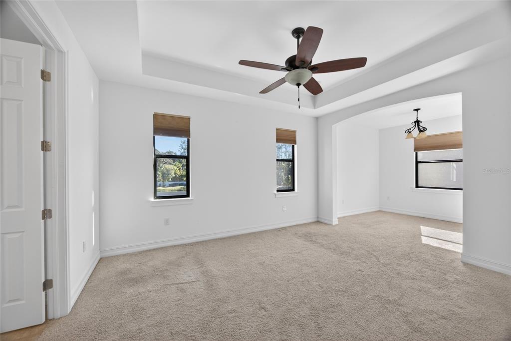 1048 Bradberry Drive Nokomis, FL 34275 - Photo 23 of 54