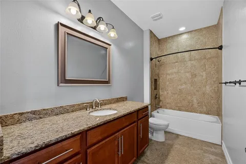 $695,000 | 1048 Bradberry Drive, Nokomis, FL 34275