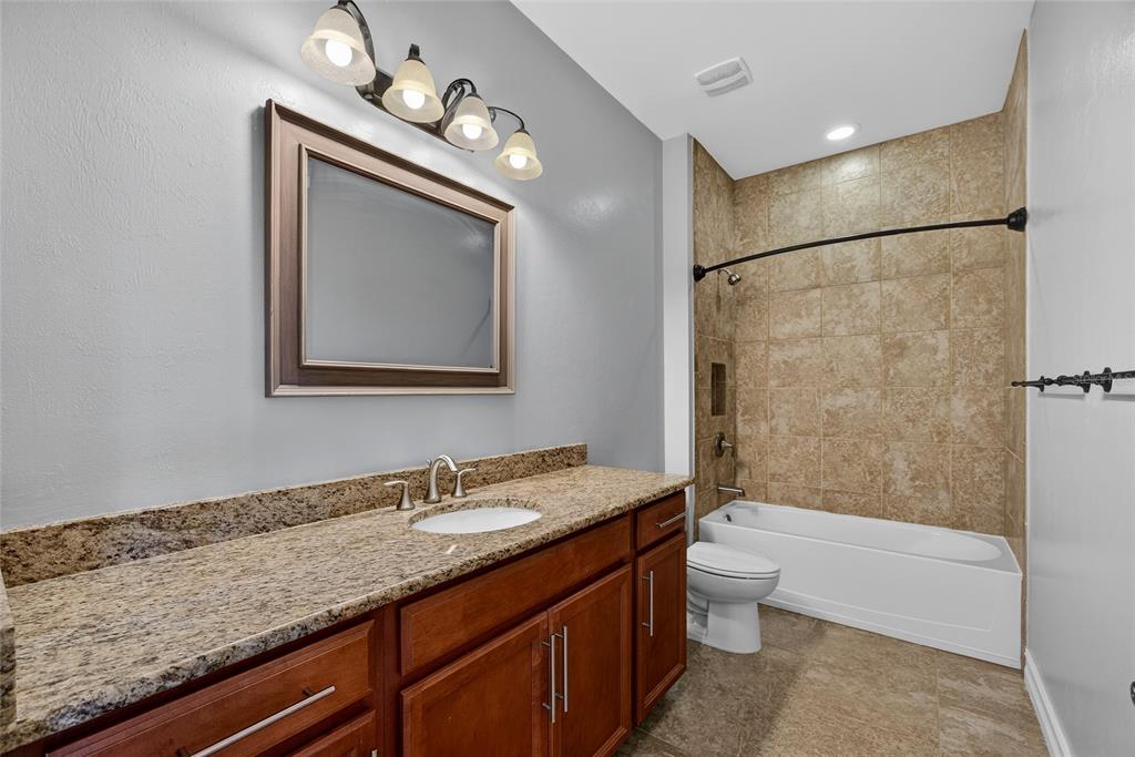 1048 Bradberry Drive Nokomis, FL 34275 - Photo 33 of 54