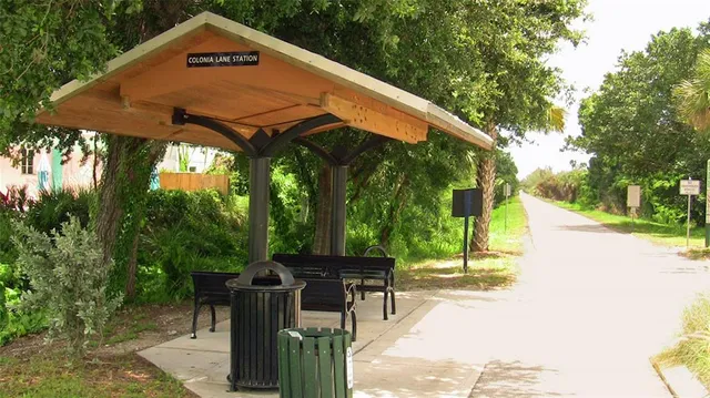 $695,000 | 1048 Bradberry Drive, Nokomis, FL 34275