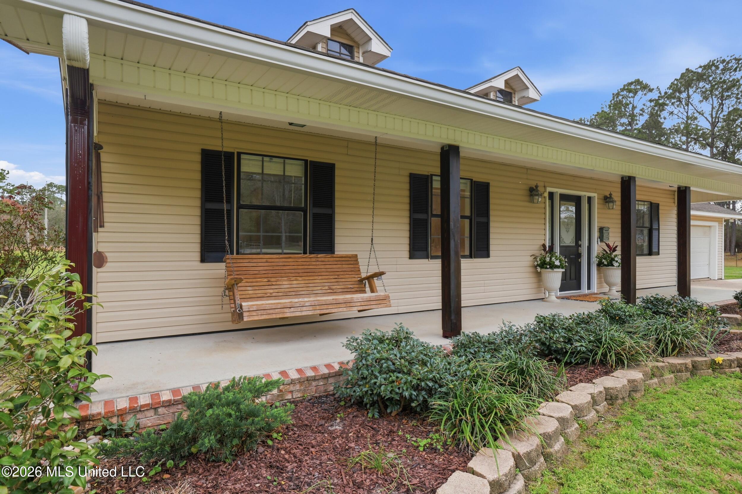 14309 Parker Road Biloxi, MS 39532 - Photo 5 of 68 71_r6__3583