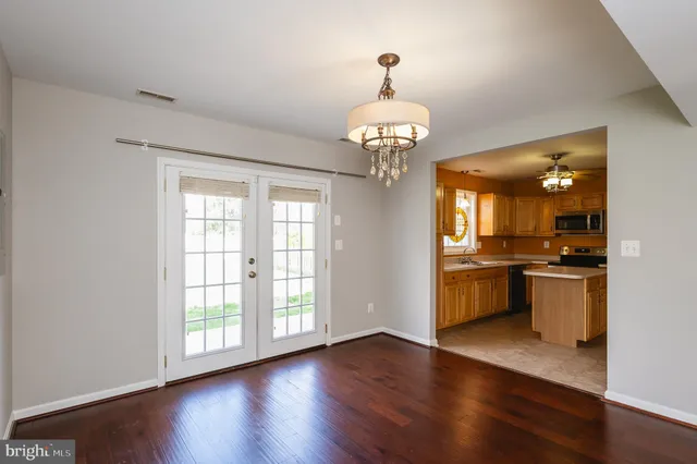 $2,100 | 503 Market Street, Aberdeen, MD 21001