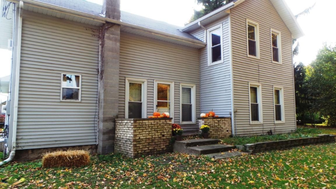 7626 East Tupper Lake Road Sunfield, MI 48890 - Photo 3 of 30 20161023_205240