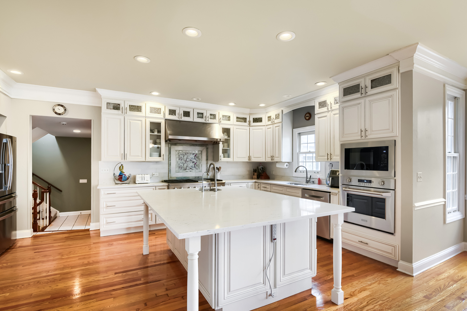 56 Ridgefield Lane Willowbrook, IL 60527 - Photo 8 of 38