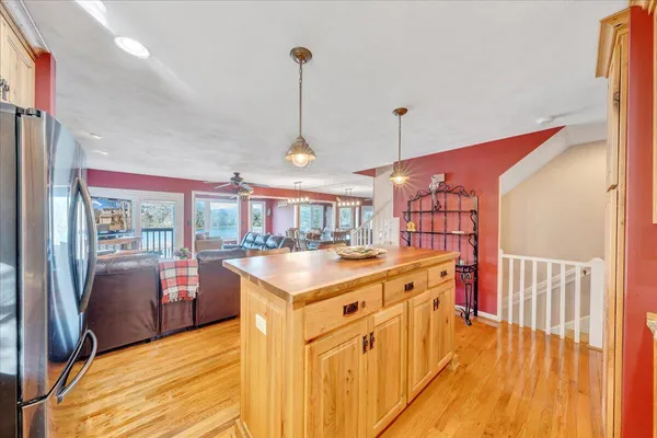 $714,600 | 287 Waterside Drive, Moneta, VA 24121