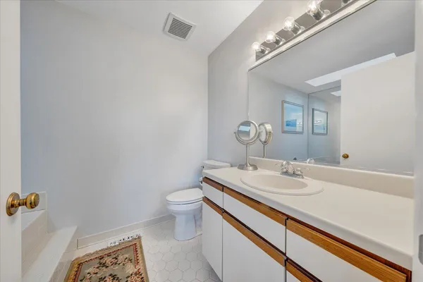 $714,600 | 287 Waterside Drive, Moneta, VA 24121