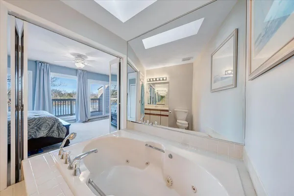 $714,600 | 287 Waterside Drive, Moneta, VA 24121